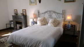 Hotels in Saint-Priest-La-Feuille